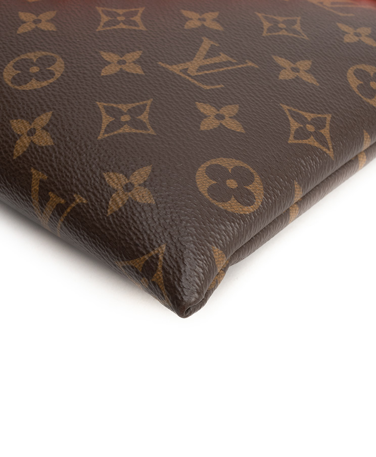 Louis Vuitton Solar Ray Pochette A4