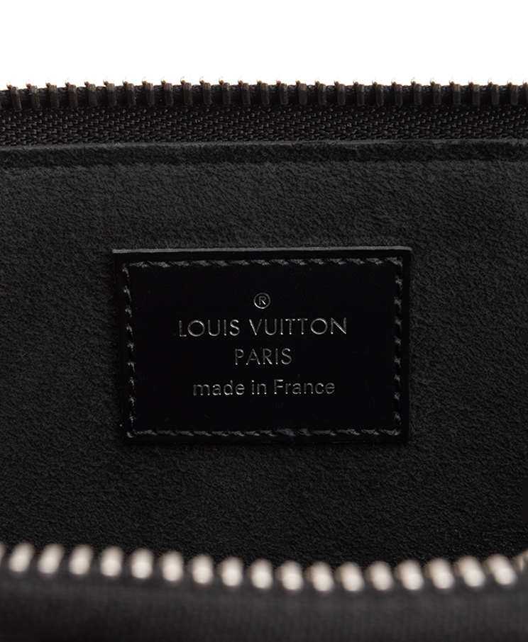 Louis Vuitton Pochette Essential V / Limited Edition