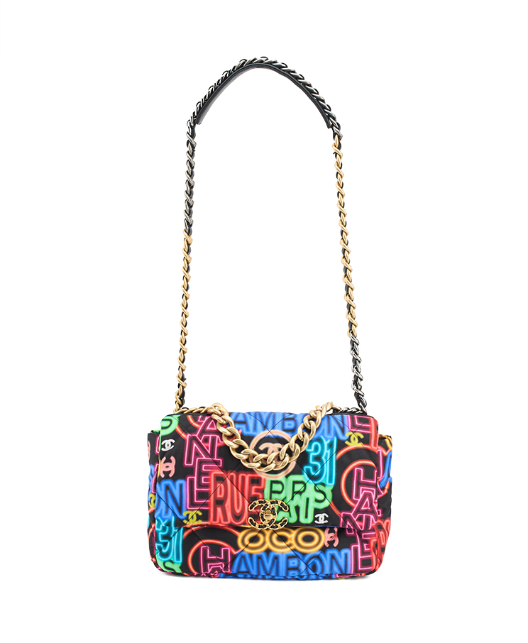 Chanel 19 Large