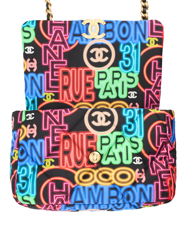 Chanel 19 Large