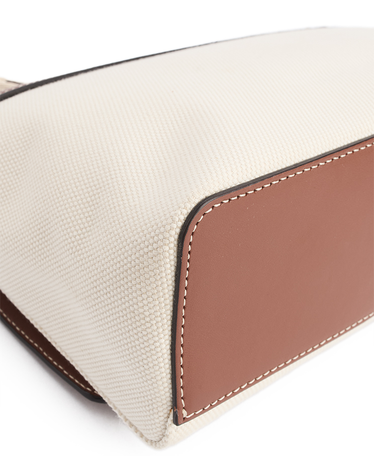 Burberry Note Horseferry Crossbody Bag Medium