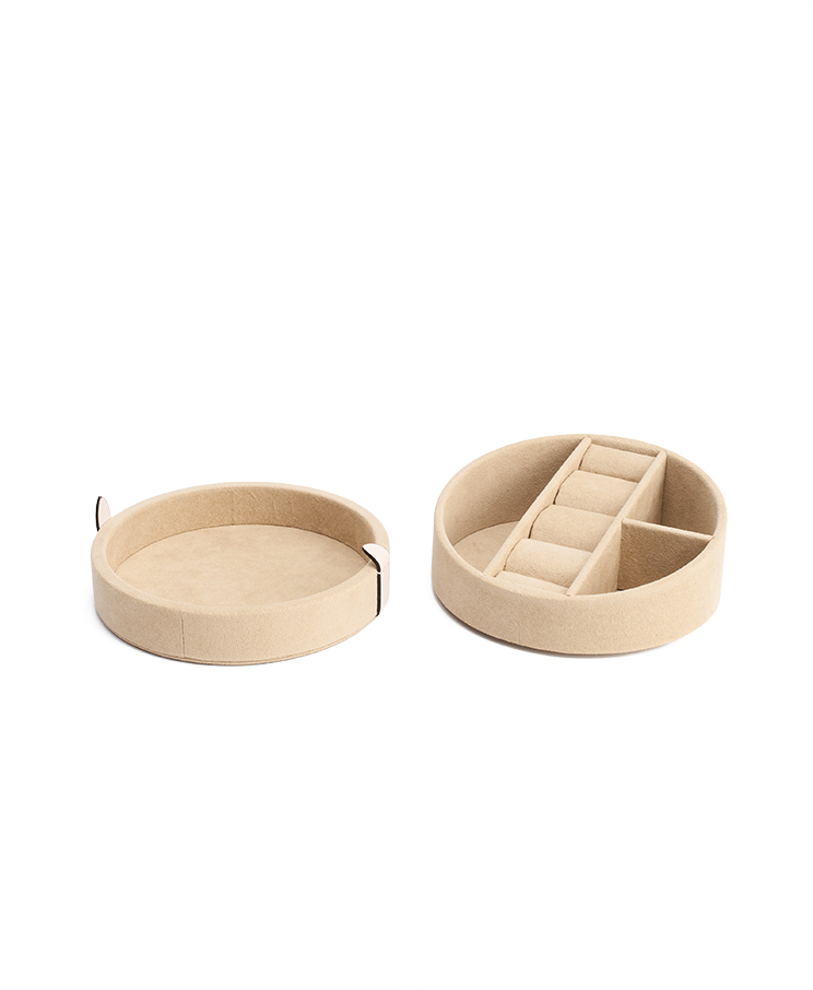 Valentino Garavani Vlogo Signature Jewelry Vanity Case Mini