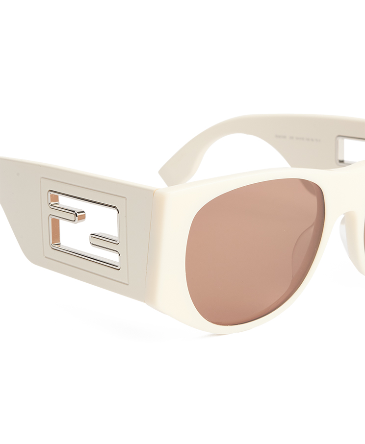 Fendi FE40109l 25E