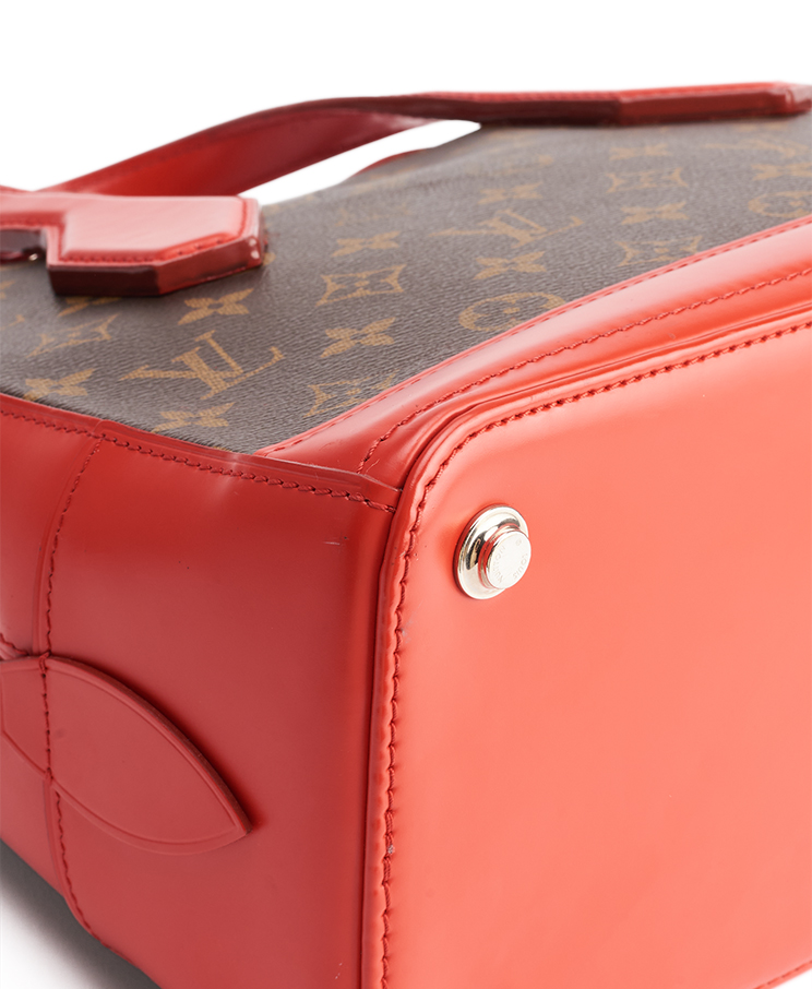 Louis Vuitton Dora PM