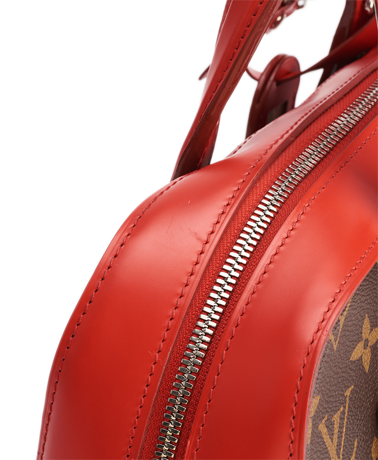 Louis Vuitton Dora PM