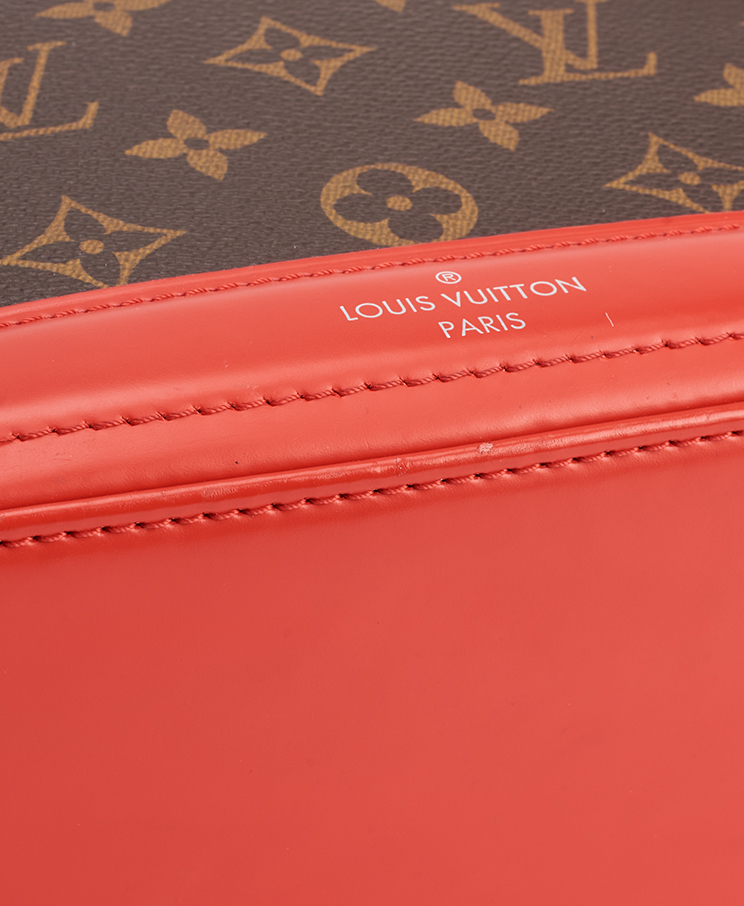 Louis Vuitton Dora PM