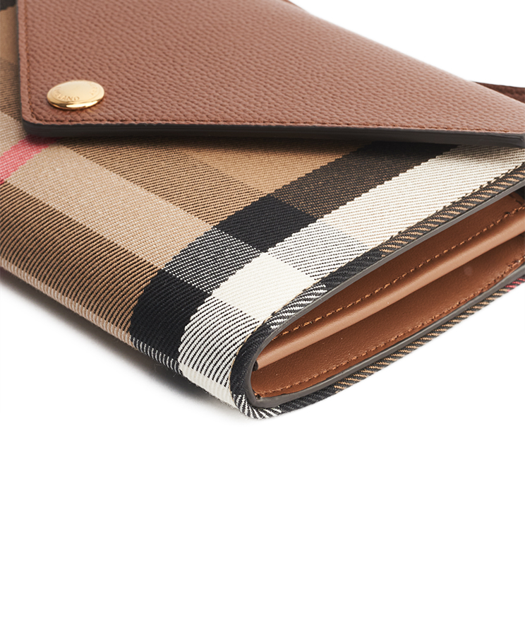Burberry Hannah Envelope Wallet on Strap