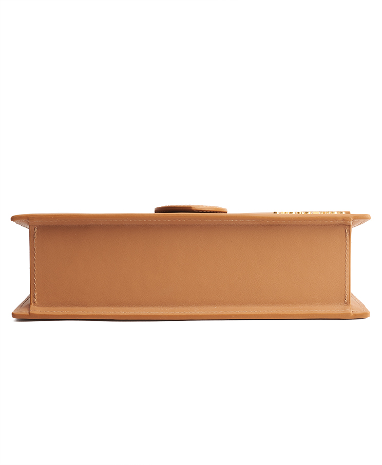 Jacquemus Le Grand Bambino