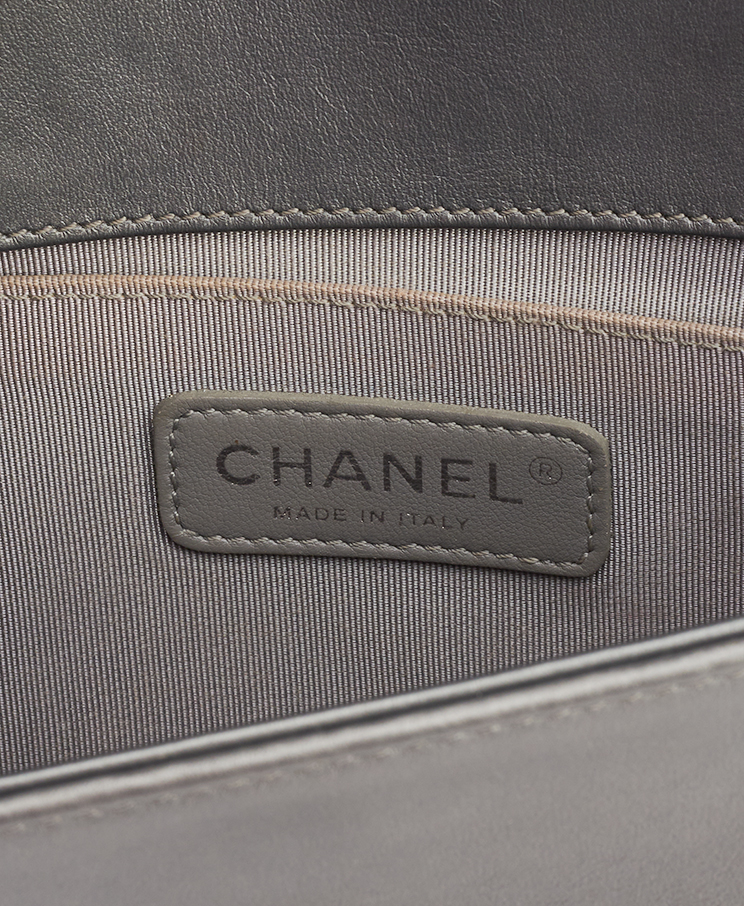 Chanel Boy Old Medium