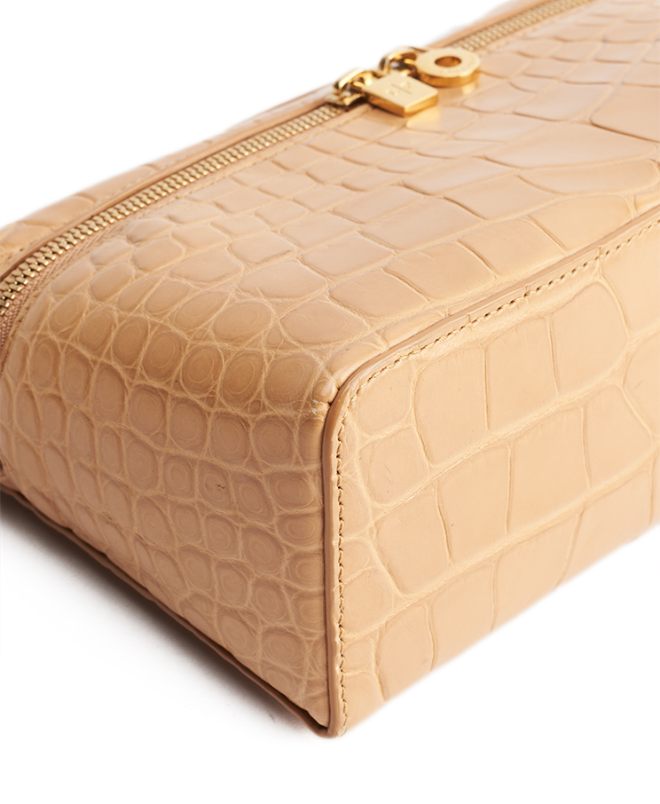 Loro Piana Extra Pocket Pouch L19