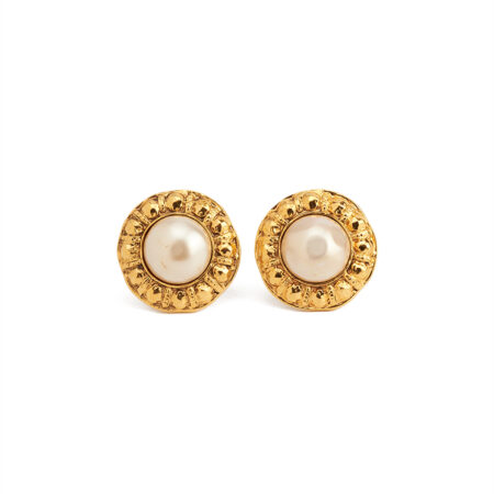 Chanel Vintage Pearl Clip On Earrings