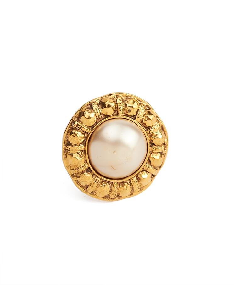 Chanel Vintage Pearl Clip On Earrings